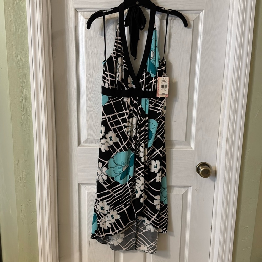 NWT flowery wrap dress with tie back neck